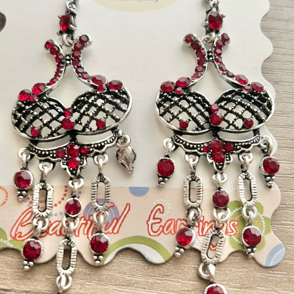 NWT Fiona Red Rhinestone Chandelier Drop Earrings - Picture 2 of 4